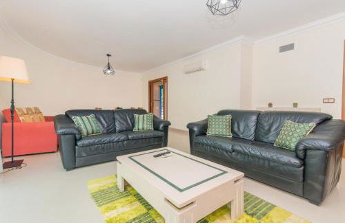 Casa Mergoux - Quiet - Spacious - AC - Wi-Fi - Smart TV - Foto 10