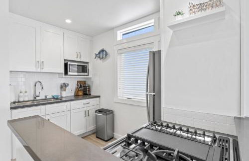 Ocean VIEWS Steps from Victoria Beach Lux Design - Foto 4