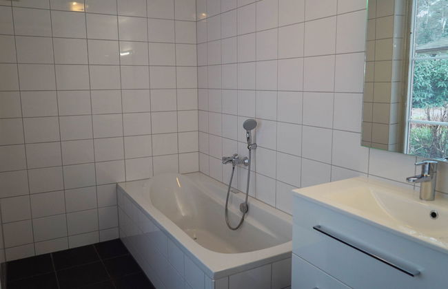 3 bedroom House in Beekbergen with swimming pool and garden - Photo 9