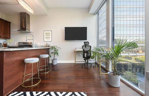 HostWise Stays - The Washington at Chatham - Free Parking, Great Views, Across from PPG Arena - Foto 15