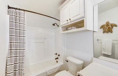 Van Vacation Retreat with Private 300-Acre Lake! - Photo 17