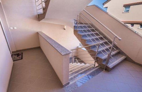 2 Bedroom Lovely Apartment In Viskovo - Photo 20