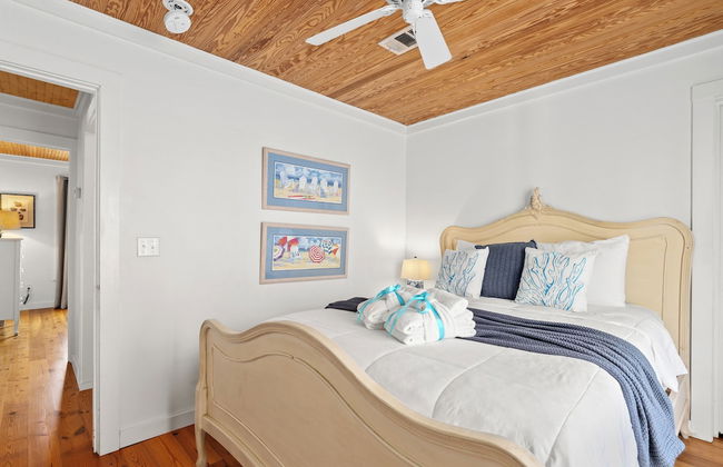 Cute Beach Cottage Steps to the Beach! Panama City Beach, FL! - Foto 5