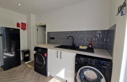 Modern 2 bedroom house near national park - Photo 12