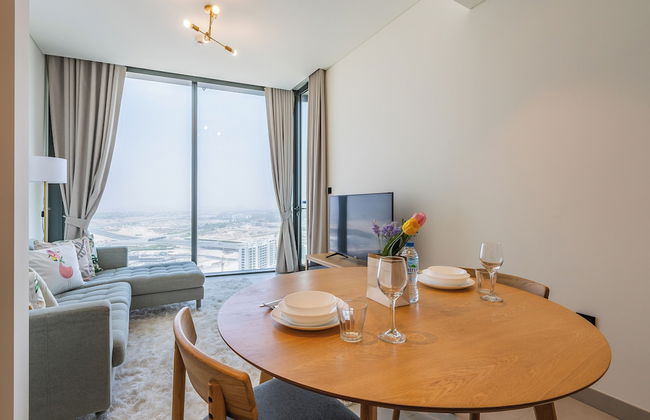 Beautiful Cityscape Views From This Urban Retreat - Foto 22