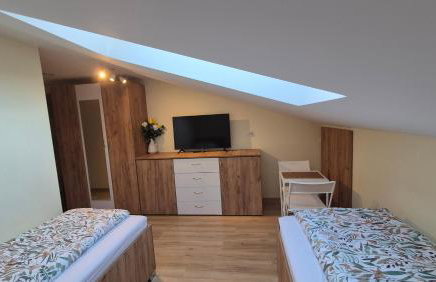 Noclegi Pod Lasem - Foto 11