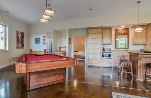 Skytop Chalet Pet Friendly, Hot Tub and Views - Foto 34