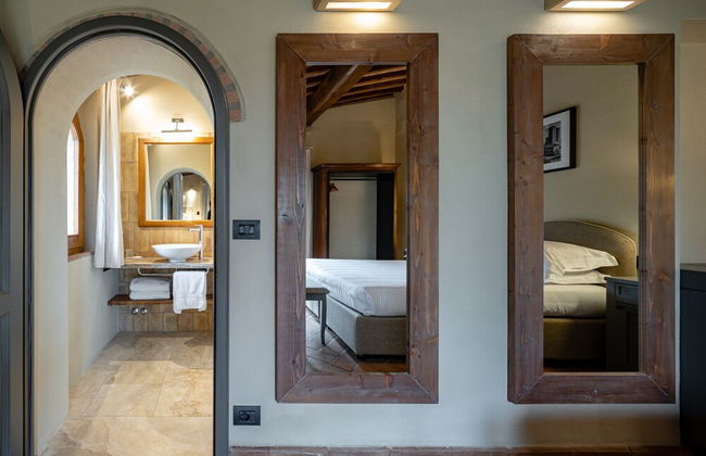 Mormoraia - Photo 56