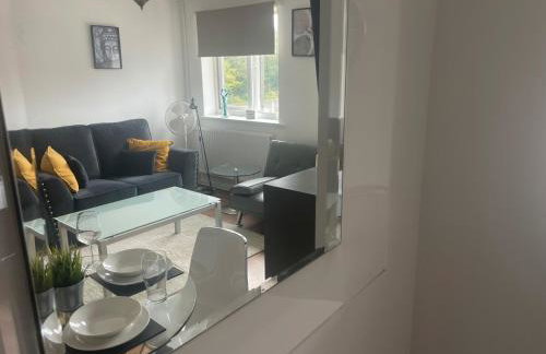 Apartment - Sleeps 4 & On-site Parking - Foto 1