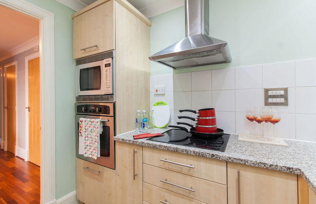 Canary Wharf Luxury River view apartment - Photo 7