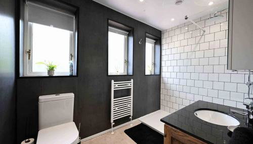 Manor Park - Photo 4