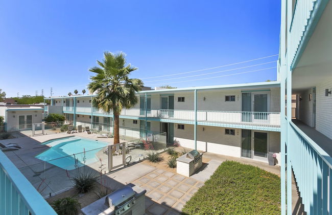 Modern Designer Studio with Pool - Foto 47