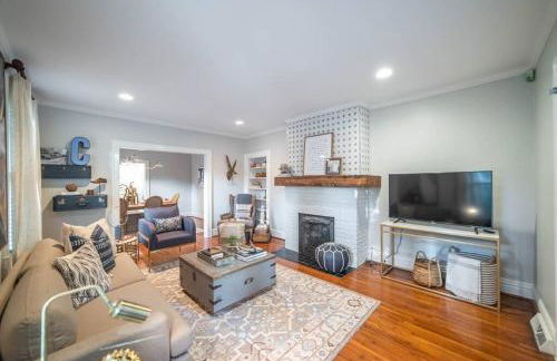 Elizabeth Bungalow, Fenced Yard, Fireplaces, Grill - Foto 36