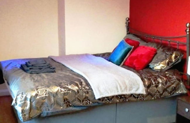 Spacious 3bed House in Walsall With Parking Onsite - Foto 9