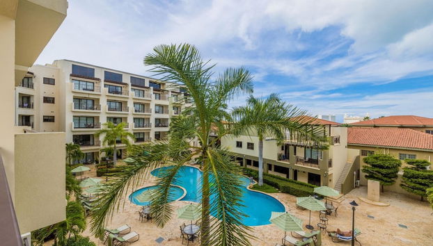 Amazing 2BR 2BA Condo Great Location w Pool GYM - Foto 5, Habitación