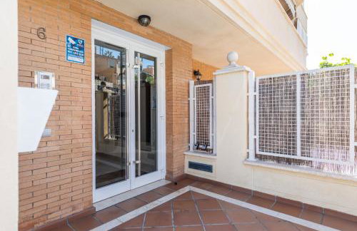 Seaside stay with large terrace, pool & parking REMS - Foto 26