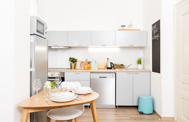 CHILL Apartments - Photo 35