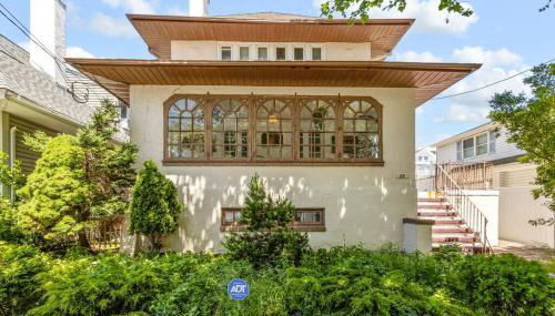 1 Block to Beach - 8BR 5BA Modern Historic Home - Foto 1