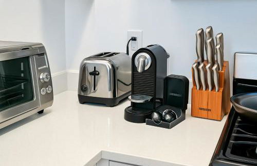 Modern Studio with Private Bathroom and Kitchen - Foto 9