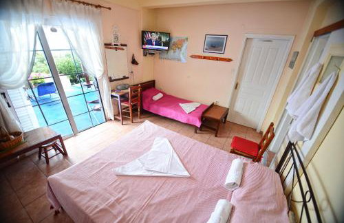 Ikaria Studios - Photo 21