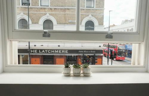 Amanah Properties - Stylish Retreat for Friends & Families Zone 1 Sleeps 5 - Foto 13