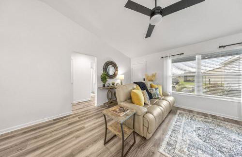 Villages Escape by Eastport Square With Golf Cart and BBQ - Foto 7