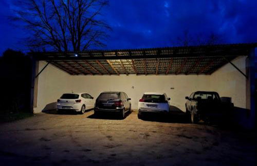 Petroula Suites Pozar - Photo 44