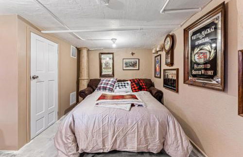 HOT TUB Firepit Pool Table Patio Cozy Downtown Denver - Foto 60