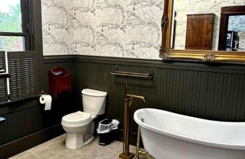 The Bonnet House - Photo 9