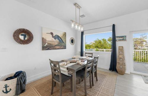 Blue Pearl New Waterfront Haven with Heated Pool ,70 Foot Dock, and More! - Foto 21