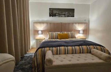 Glebe House - 2 Bedroom Luxury House that sleeps 6, with Free Private Parking, Easy Access to City Centre, and Near the Motorway - Photo 1