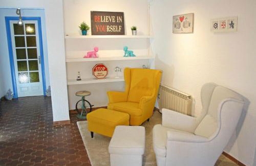 Superb Seafront Villa - Photo 10