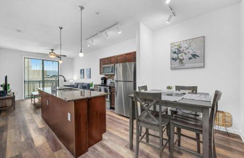 The Magic Haven at The Domain - ATX - Foto 1