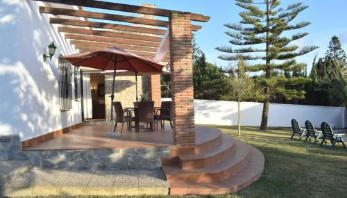 Villa María Elena, en Fuente del Gallo - Foto 4, Garden view