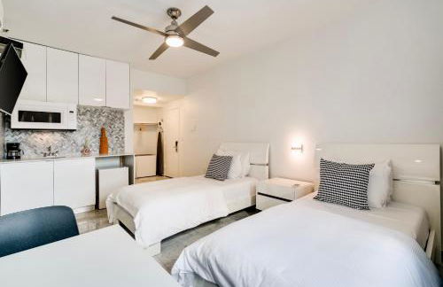 Best location by the Beach ! Free WiFi - TV - All amenities - Foto 36