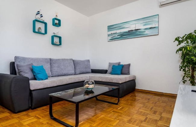 Tranquil Oasis Holiday Home Primorski Dolac With Pool - Foto 9