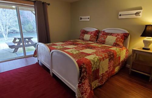 Rivers Edge - Photo 20