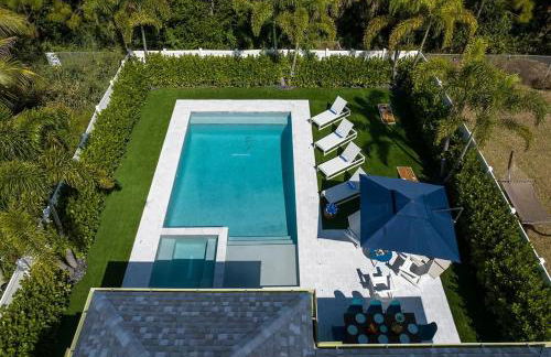 Opulence & Serenity at Our Luxury Home in Jupiter! - Photo 7