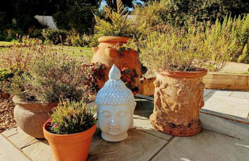 Artist's Hawkhurst Home with Heated Pool & Sauna - Foto 33