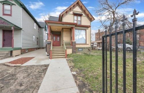 Mexicantown Detroit 2BR | Sleeps 7 + WiFi - Foto 1