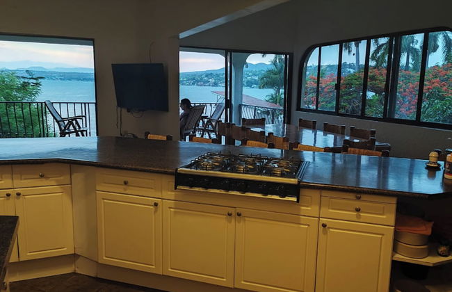 Room in House - Dream House on Lake Tequesquitengo - Foto 9