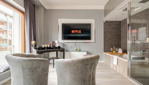 3 Suite in Centro Città con Vista Mare, Doccia Cromoterapia & Netflix Gratuito - Foto 2
