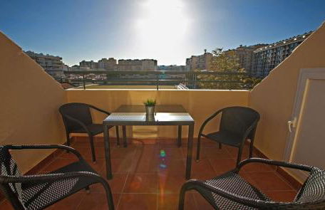 Luxury apartment in Los Boliches, Fuengirola - Photo 10