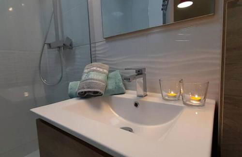 Petit paradis classé 3 étoiles à 200m de la plage! Terrasse-Wifi-Parking-clim - Foto 13