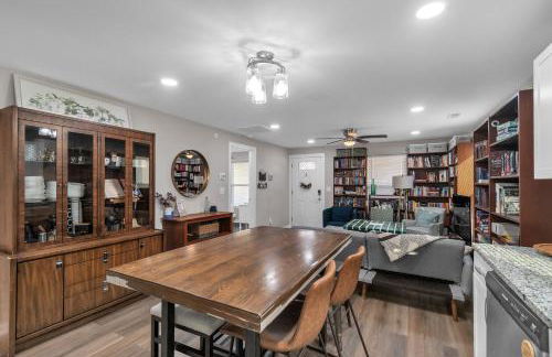 Charming Pet Friendly Concord Retreat home - Foto 3