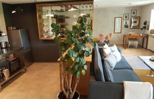 Exklusiver Souterrain - zentral, ruhig mit großer Terrasse, Bergblick und privaten Sauna zzgl - Photo 10