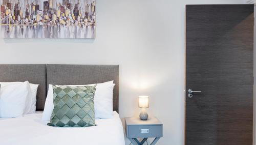 Spacious, 3 bedroom, 2 bathroom, Surbiton - Foto 3