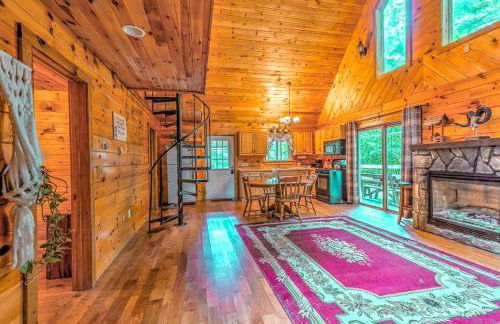 Idyllic Log Cabin Rental with a Porch in the Poconos of Pennsylvania - Foto 1