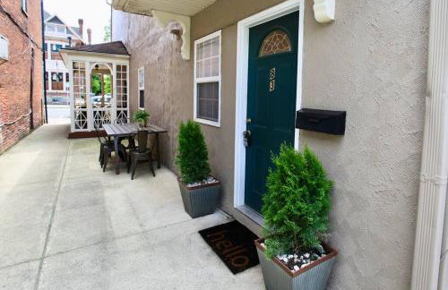 The Lounge - Downtown Chillicothe - Foto 18