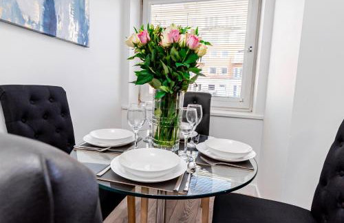 Upgraded 4 Beds Level Access Lifts 2 bath Parking - Foto 6